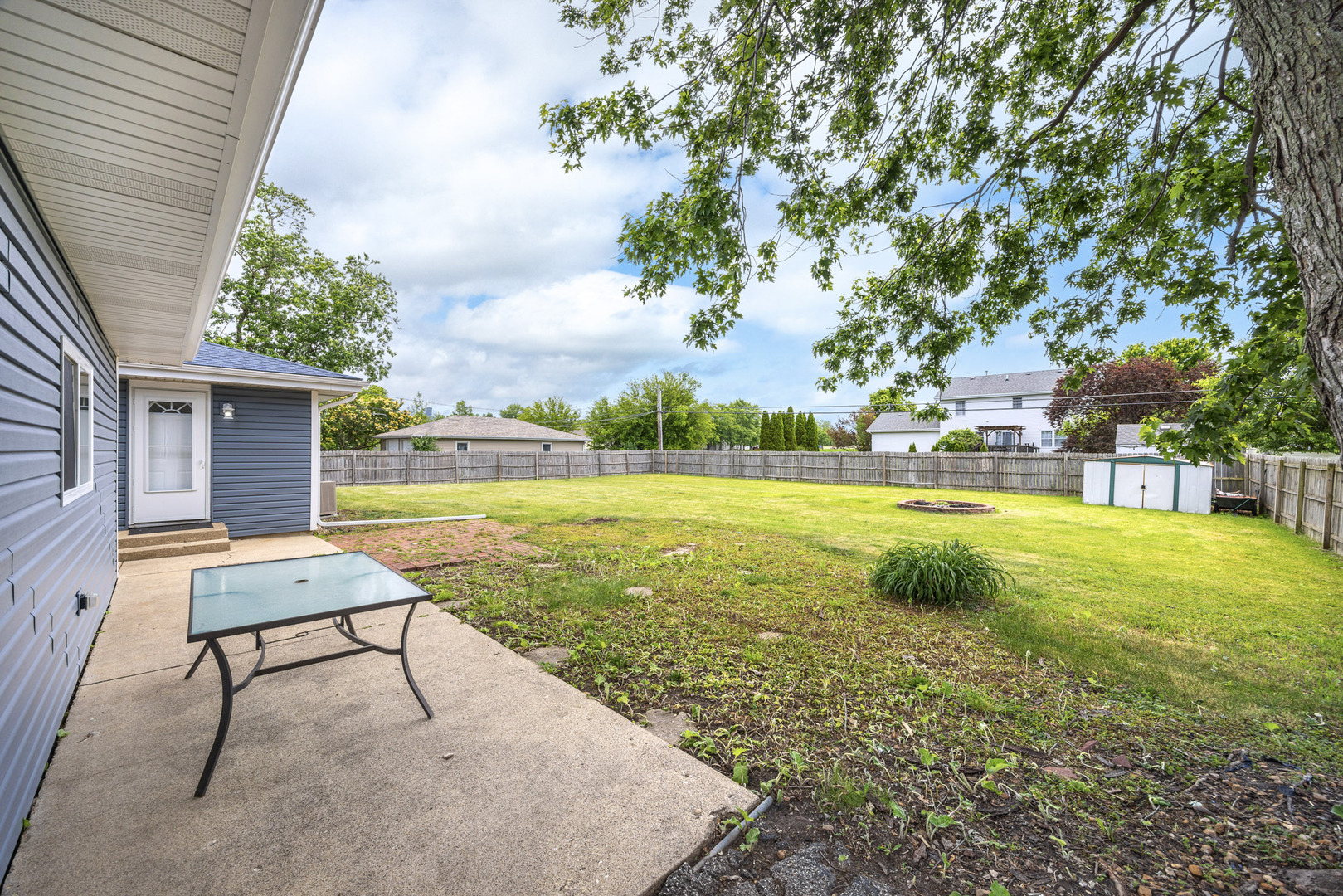 908 S Briggs Street, Joliet, IL 60433