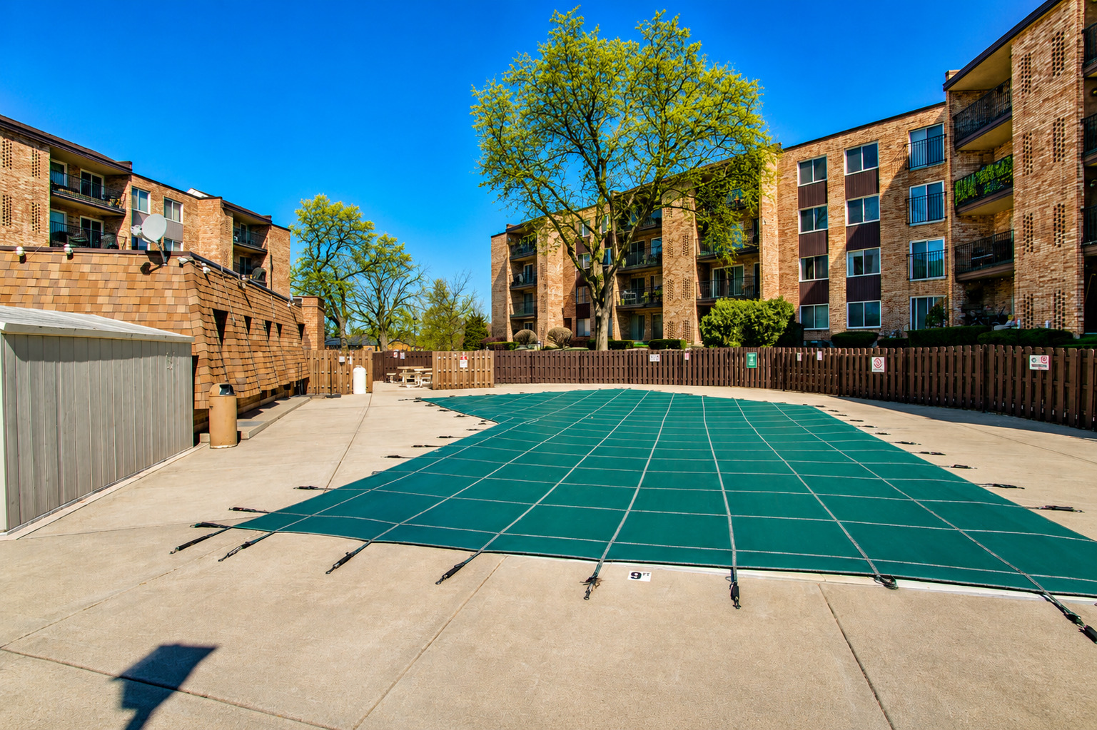 1101 S Hunt Club Drive #403, Mount Prospect, IL 60056