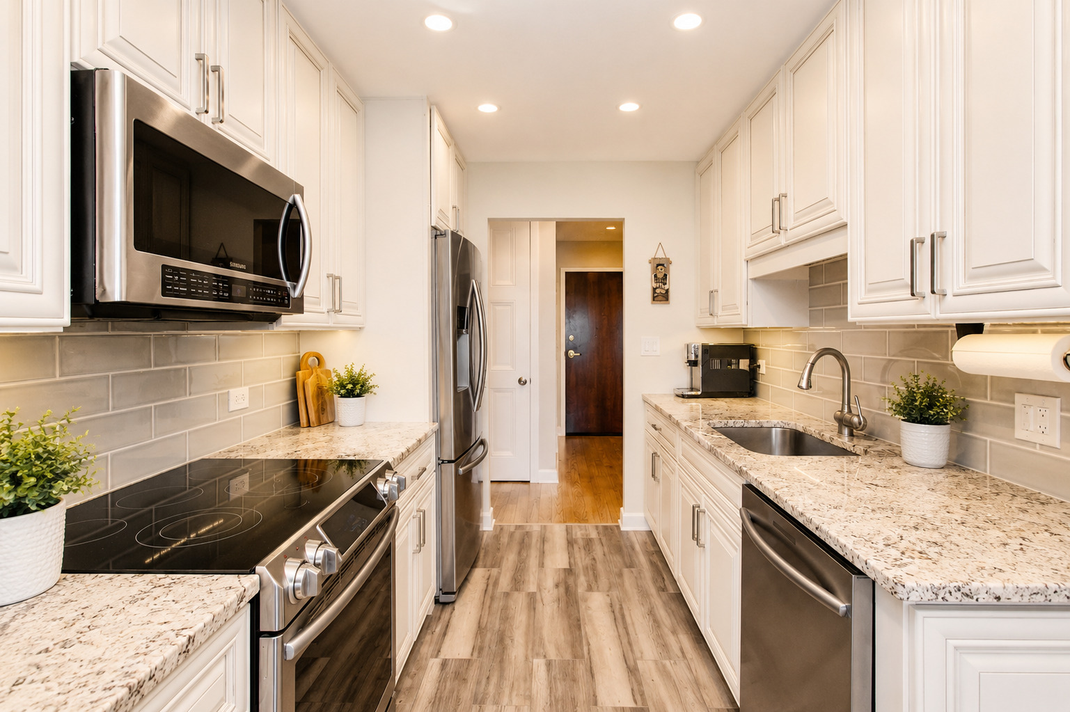 1101 S Hunt Club Drive #403, Mount Prospect, IL 60056