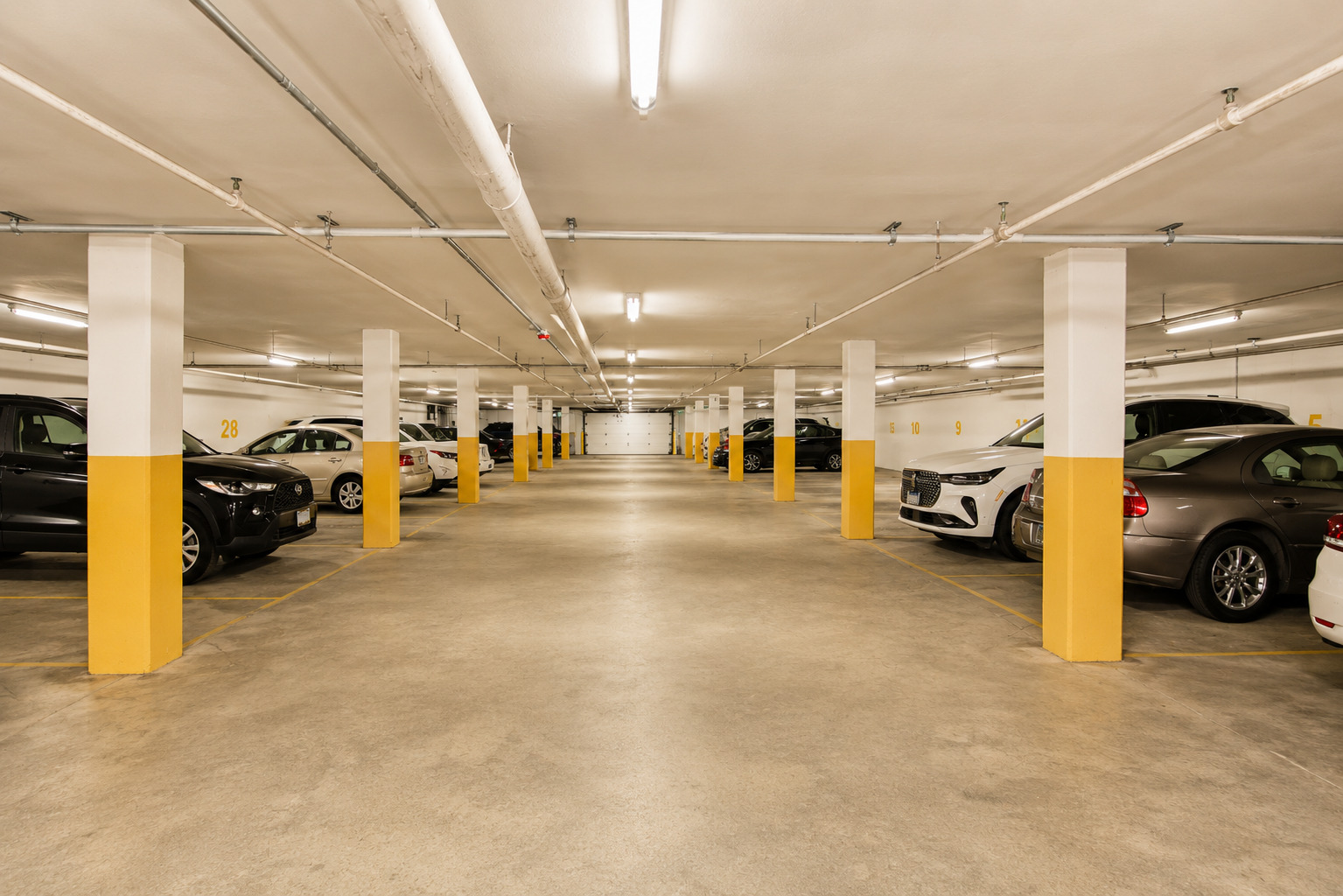 1101 S Hunt Club Drive #403, Mount Prospect, IL 60056