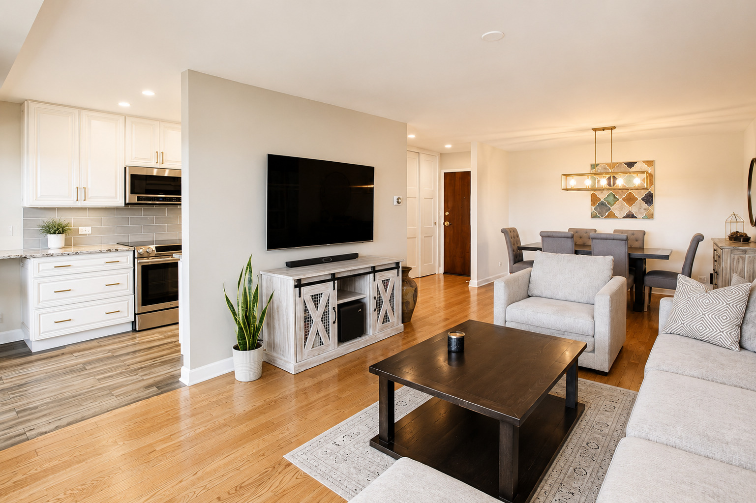 1101 S Hunt Club Drive #403, Mount Prospect, IL 60056