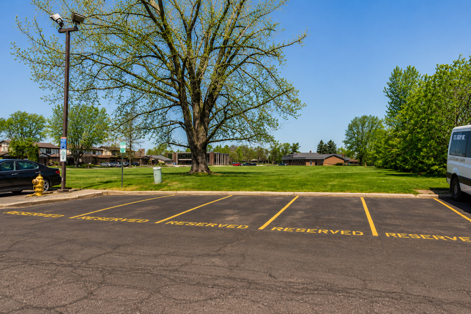 1101 S Hunt Club Drive #403, Mount Prospect, IL 60056