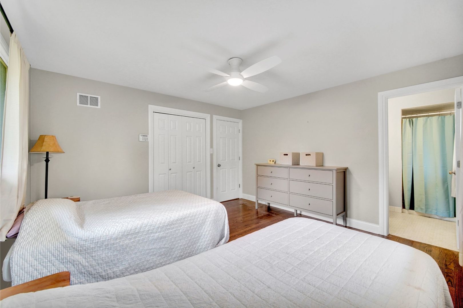 13060 S Cypress Lane, Palos Heights, IL 60463