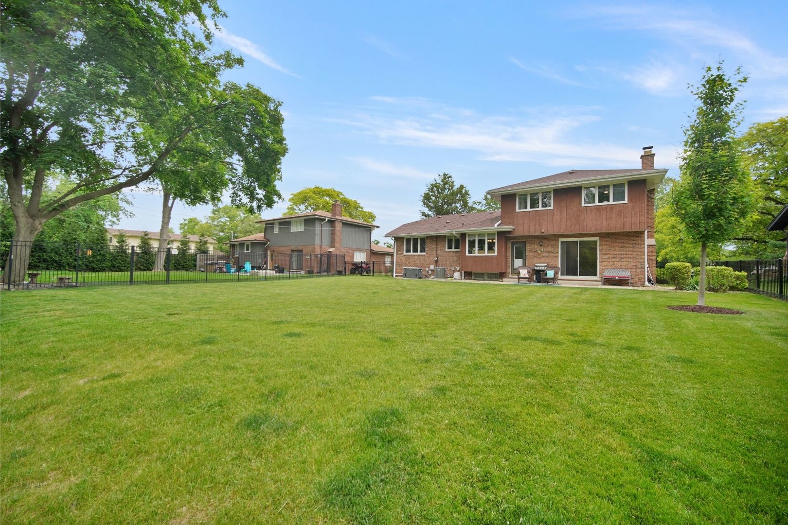 13060 S Cypress Lane, Palos Heights, IL 60463