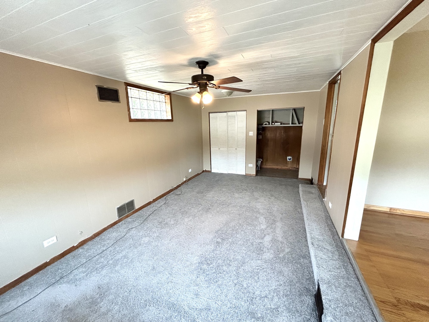 11358 S RIDGELAND Avenue, Worth, IL 60482