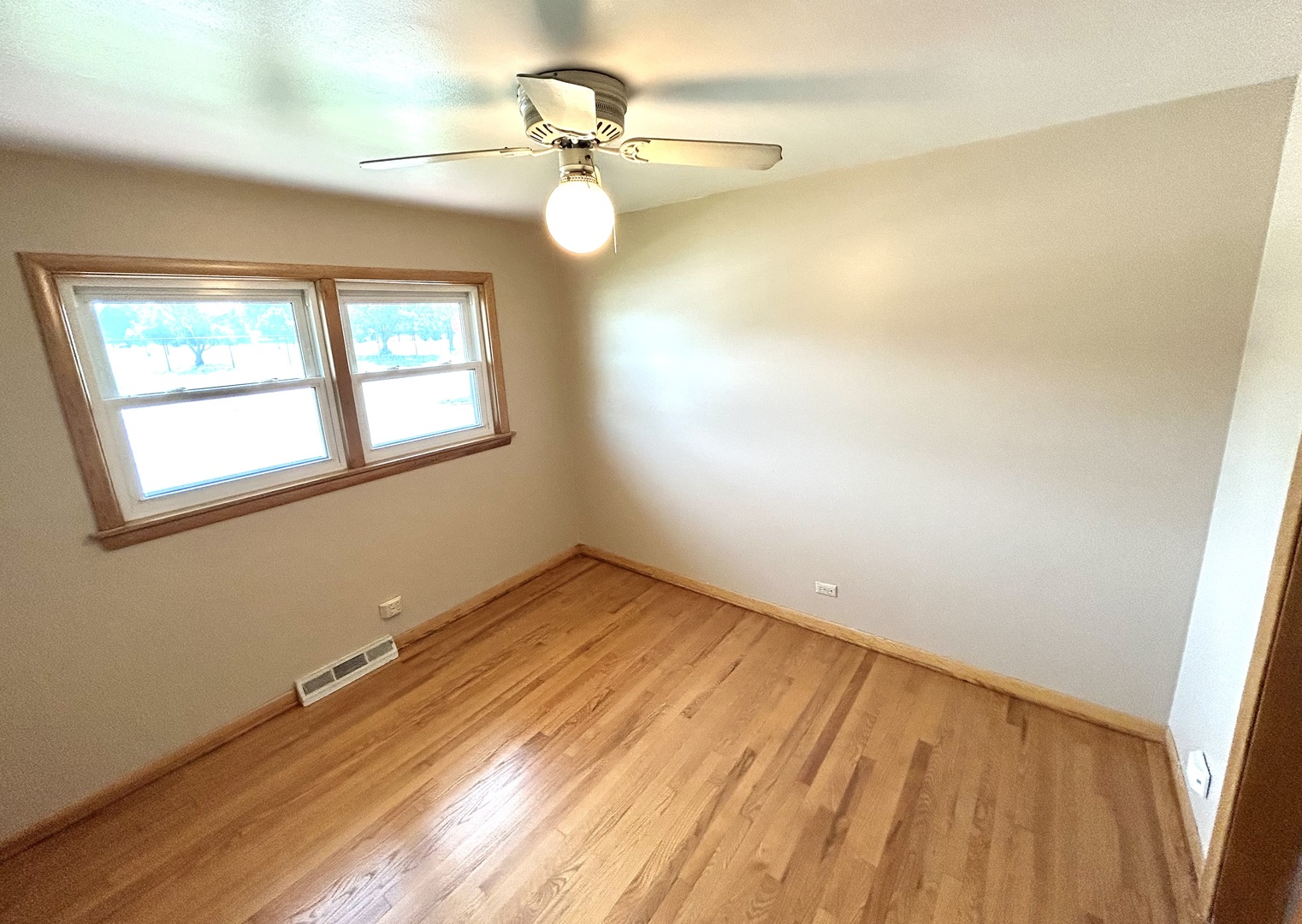 11358 S RIDGELAND Avenue, Worth, IL 60482