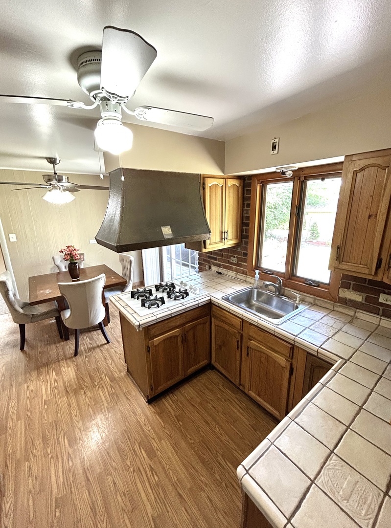 11358 S RIDGELAND Avenue, Worth, IL 60482
