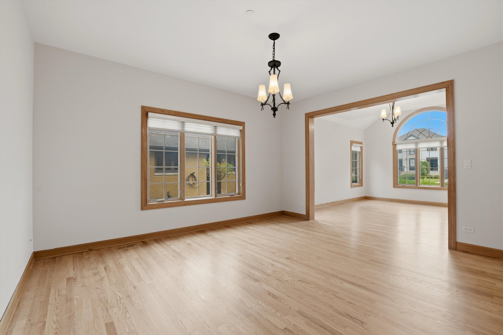 1825 S Fairview Avenue, Park Ridge, IL 60068