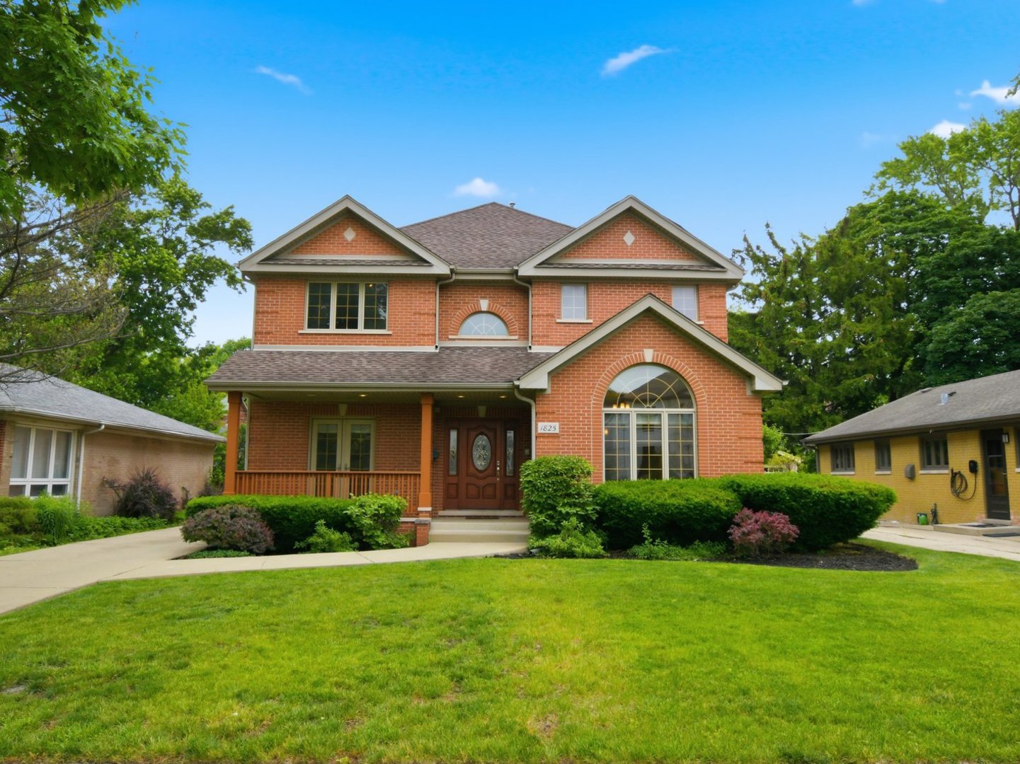 1825 S Fairview Avenue, Park Ridge, IL 60068