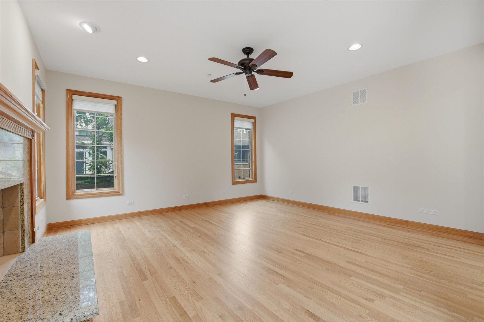 1825 S Fairview Avenue, Park Ridge, IL 60068