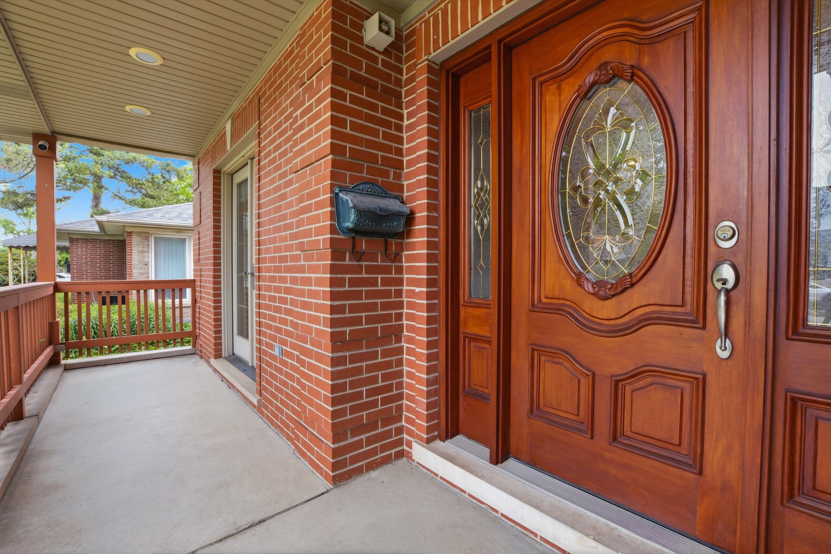1825 S Fairview Avenue, Park Ridge, IL 60068