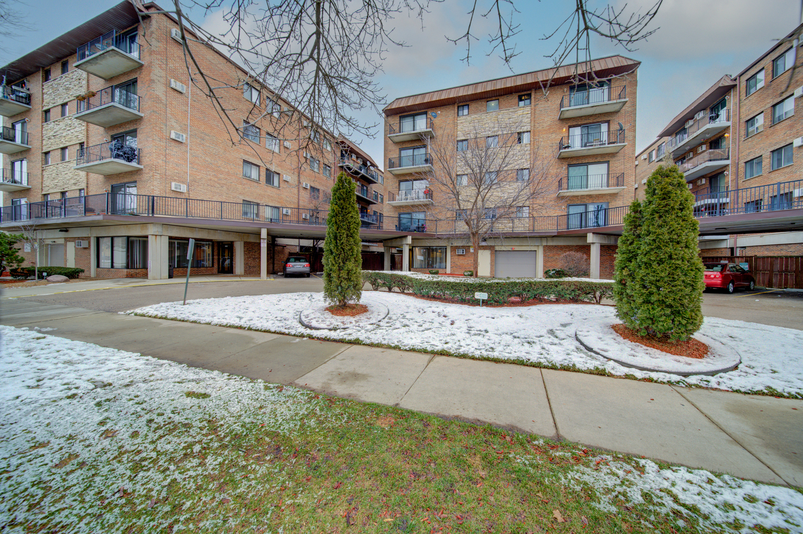 2333 N Neva Avenue #204C, Chicago, IL 60707