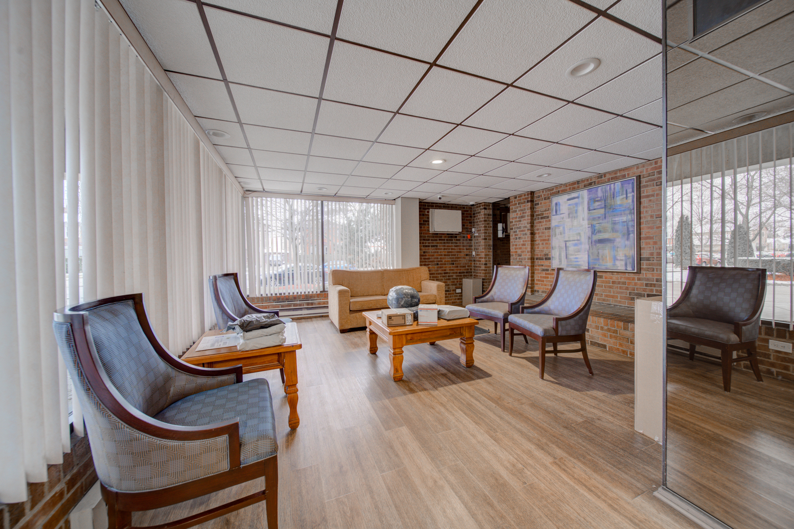 2333 N Neva Avenue #204C, Chicago, IL 60707