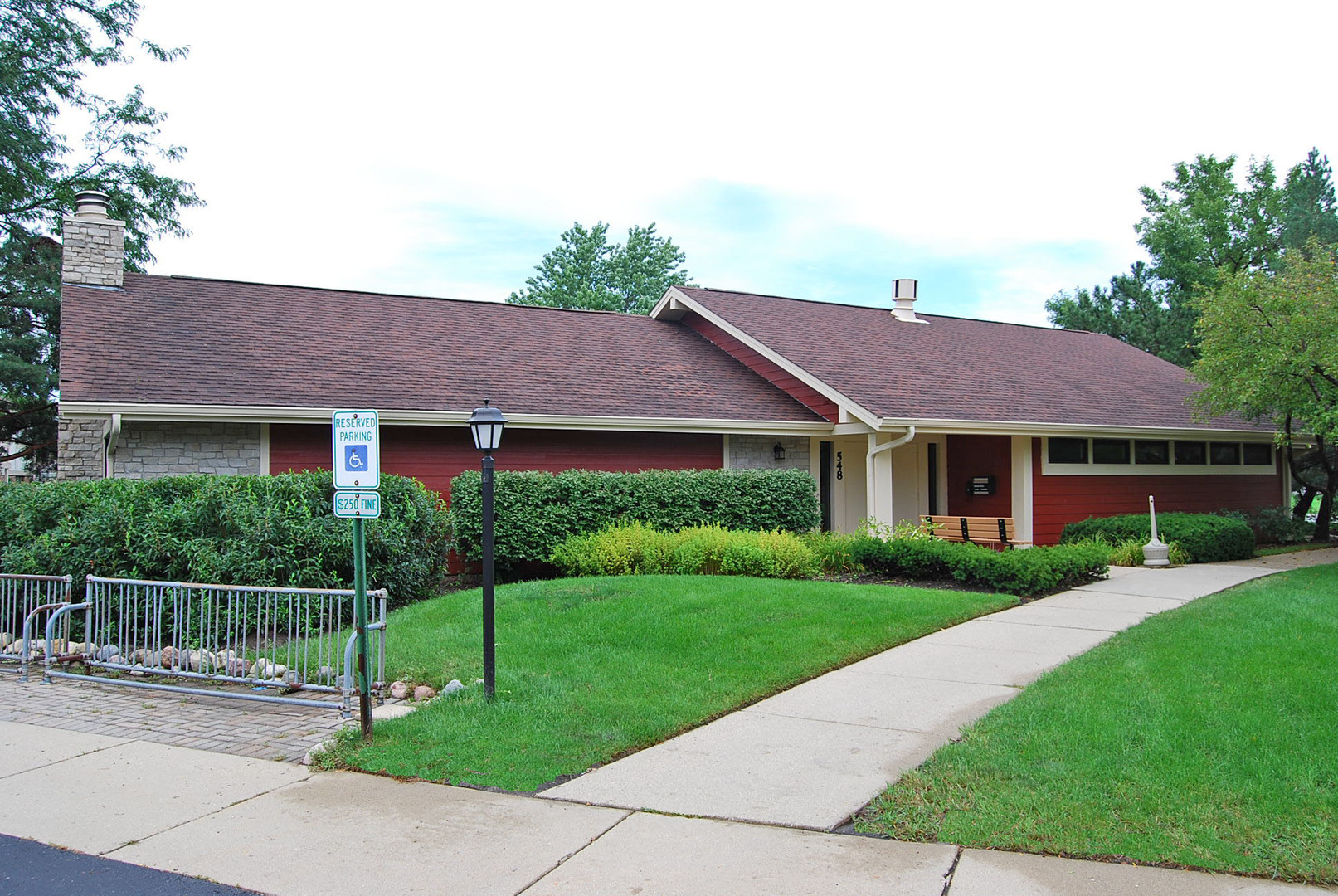 585 Williamsburg Court #D2, Wheeling, IL 60090