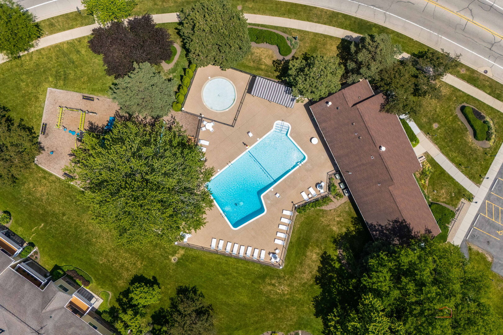 585 Williamsburg Court #D2, Wheeling, IL 60090