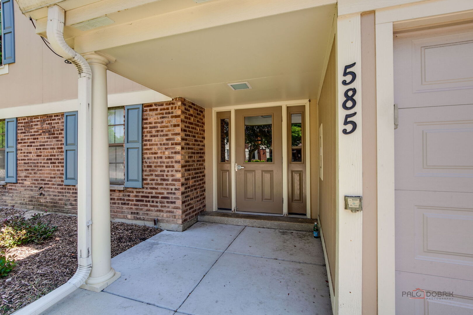 585 Williamsburg Court #D2, Wheeling, IL 60090