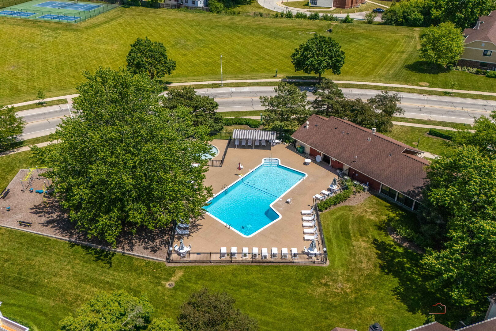 585 Williamsburg Court #D2, Wheeling, IL 60090