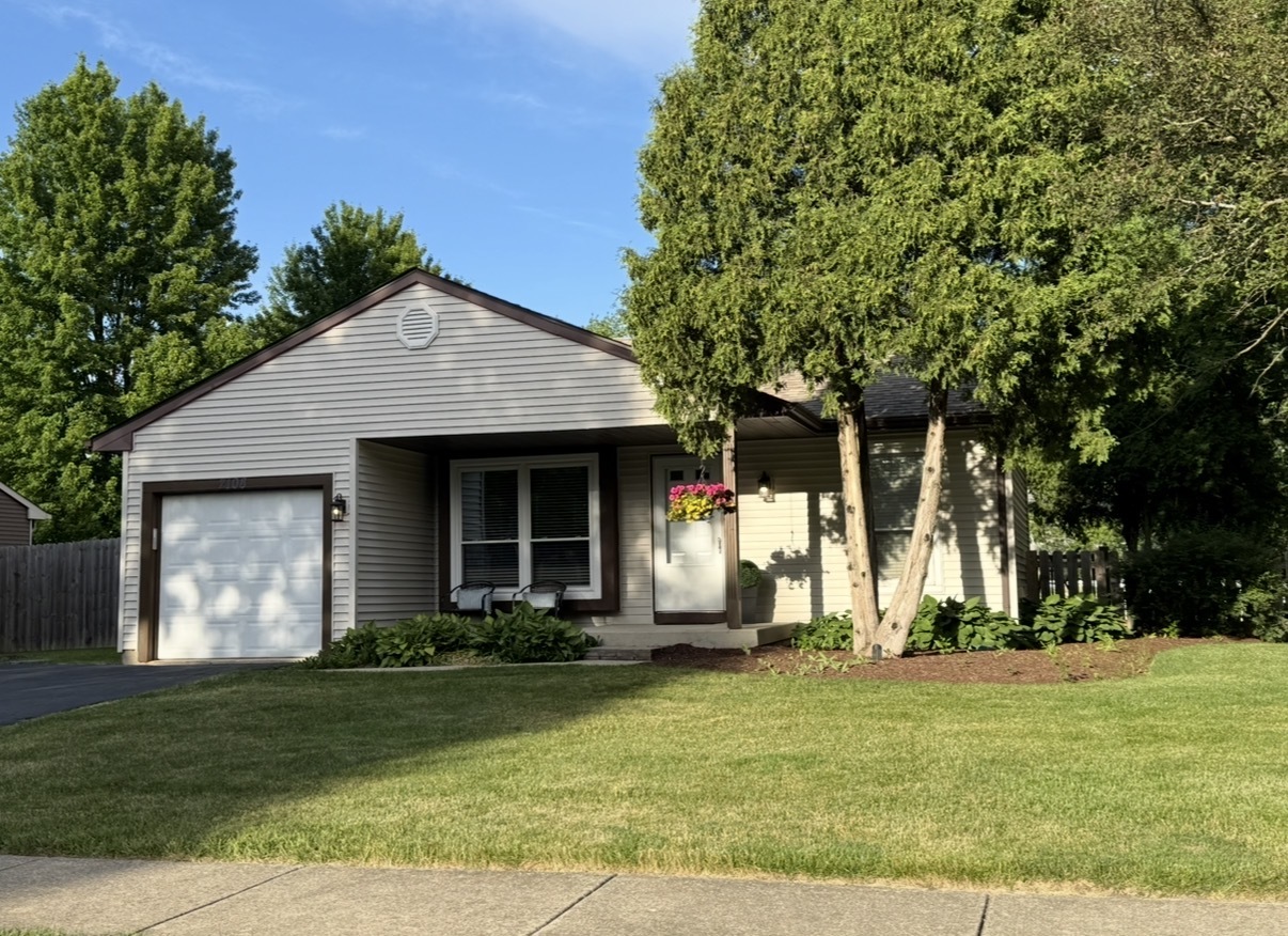 2108 Navarone Drive, Naperville, IL 60565