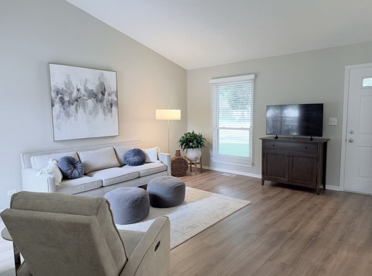 2108 Navarone Drive, Naperville, IL 60565