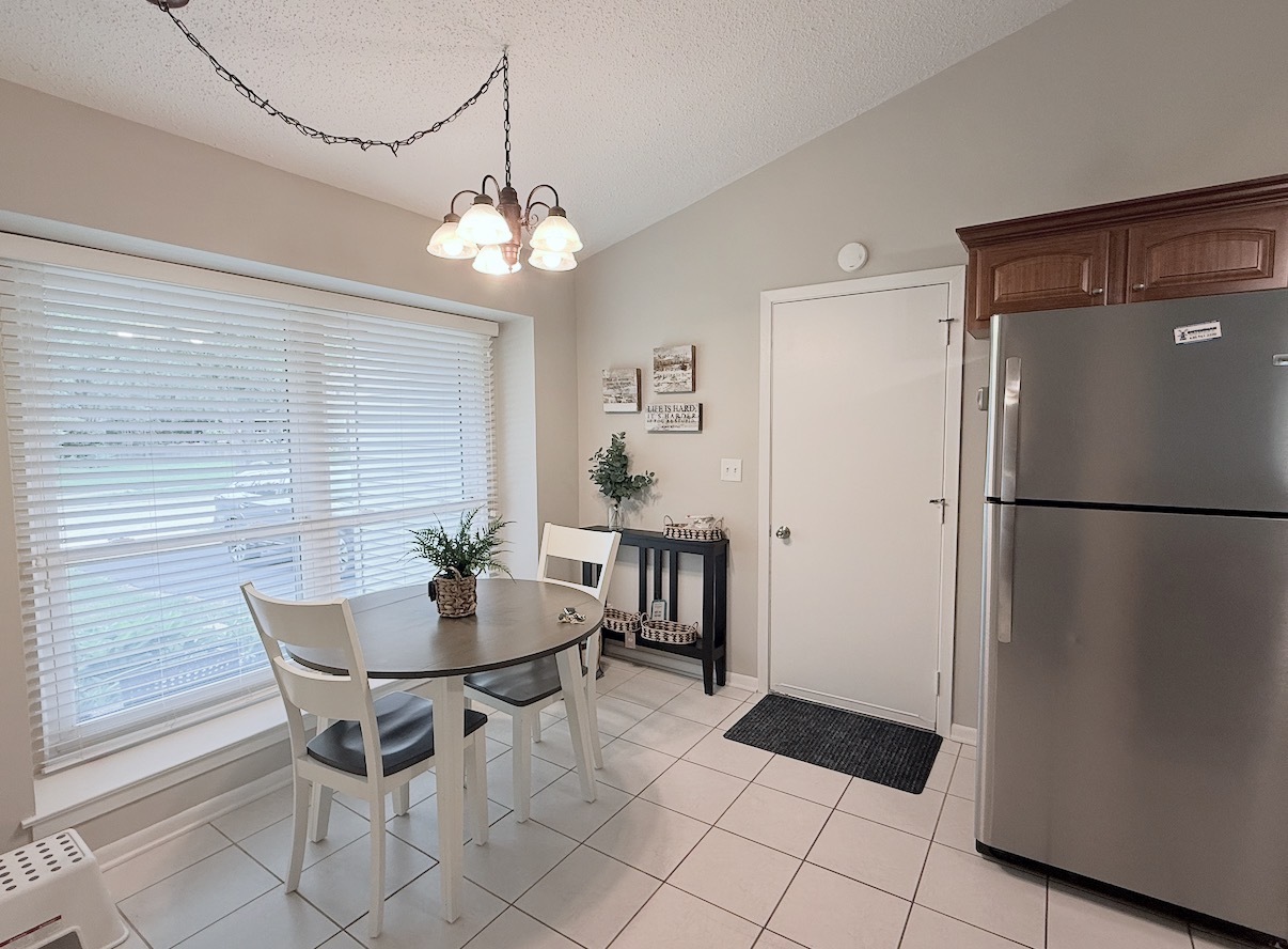 2108 Navarone Drive, Naperville, IL 60565