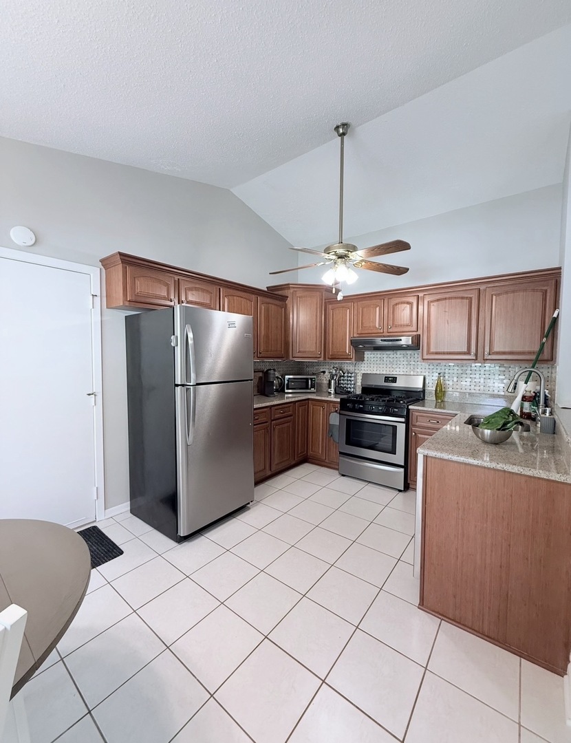 2108 Navarone Drive, Naperville, IL 60565
