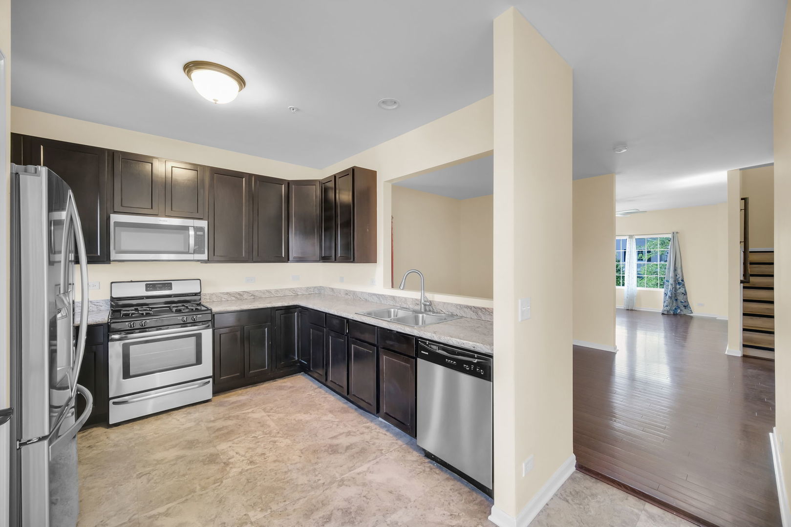 1476 Manning Avenue, Montgomery, IL 60538