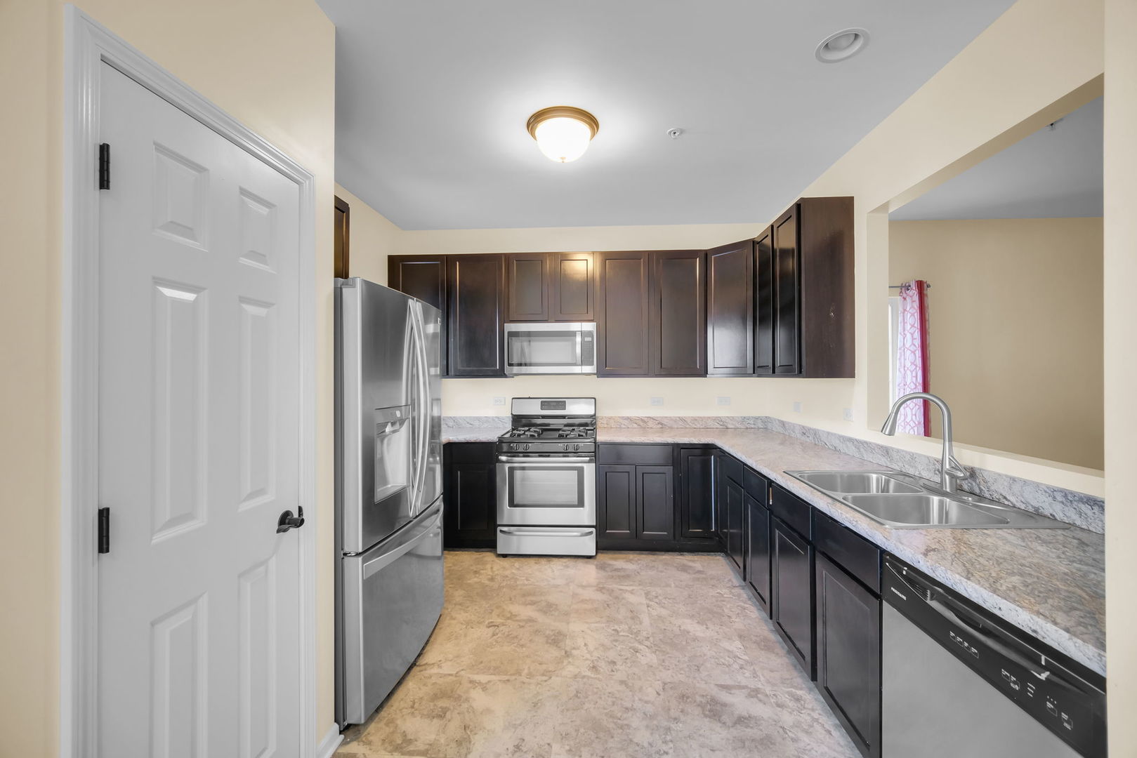 1476 Manning Avenue, Montgomery, IL 60538