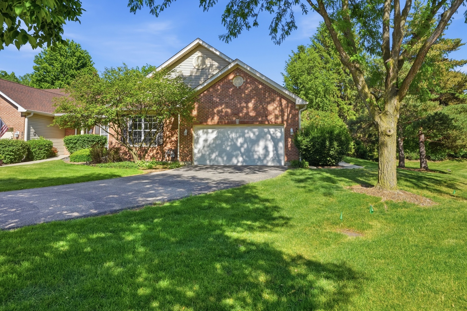 690 Littleton Trail #18-6, Elgin, IL 60120