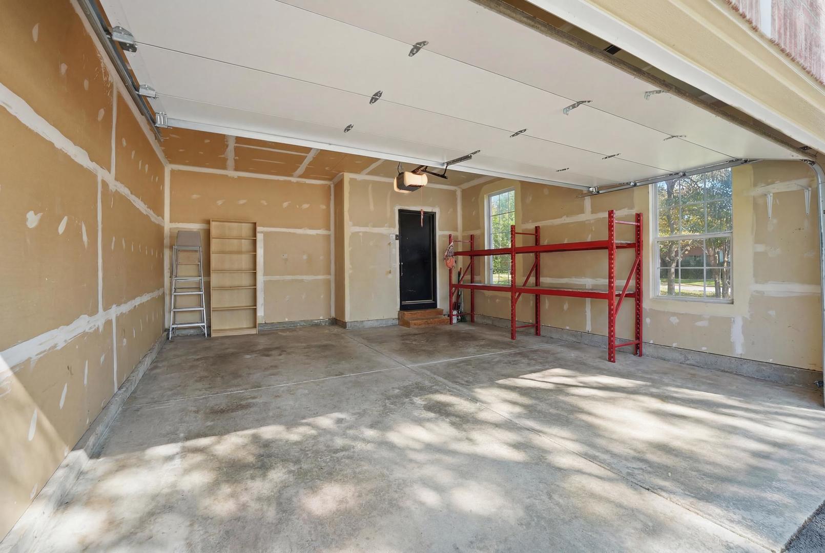 690 Littleton Trail #18-6, Elgin, IL 60120