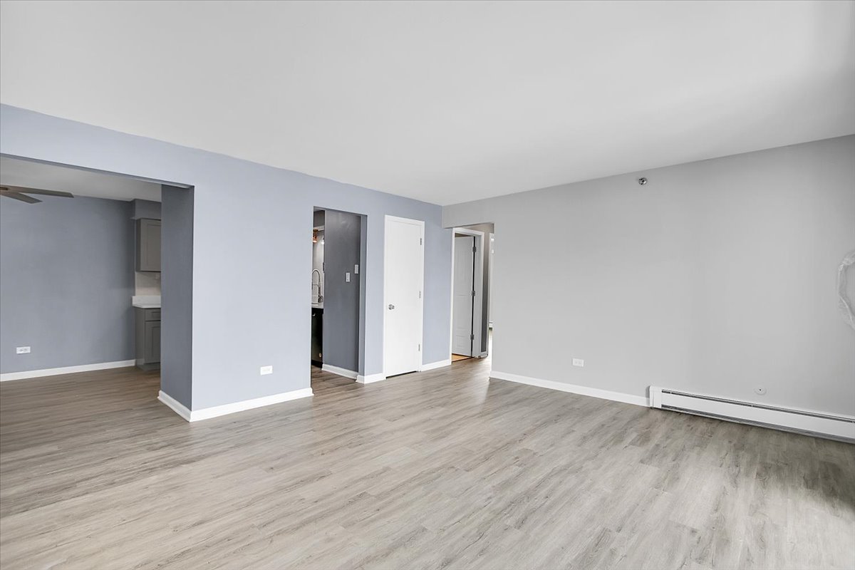 10310 Ridgeland Avenue #208, Chicago Ridge, IL 60415