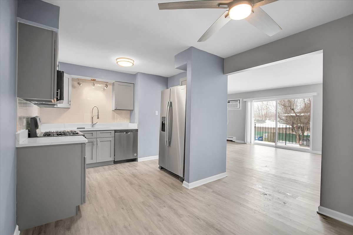 10310 Ridgeland Avenue #208, Chicago Ridge, IL 60415
