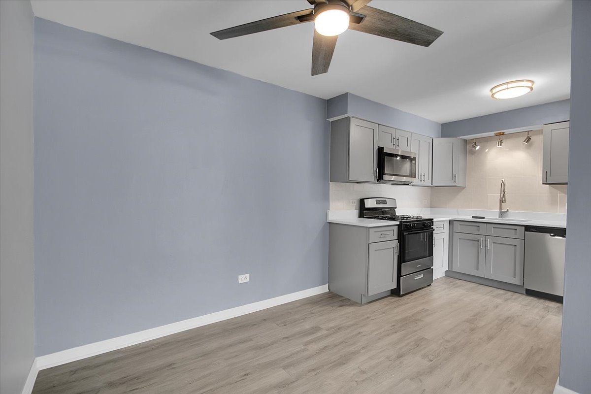 10310 Ridgeland Avenue #208, Chicago Ridge, IL 60415