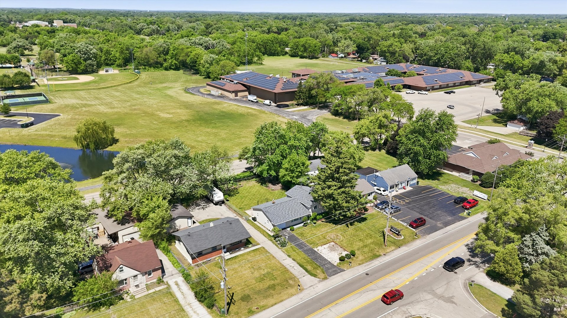 380 Barron Boulevard, Grayslake, IL 60030