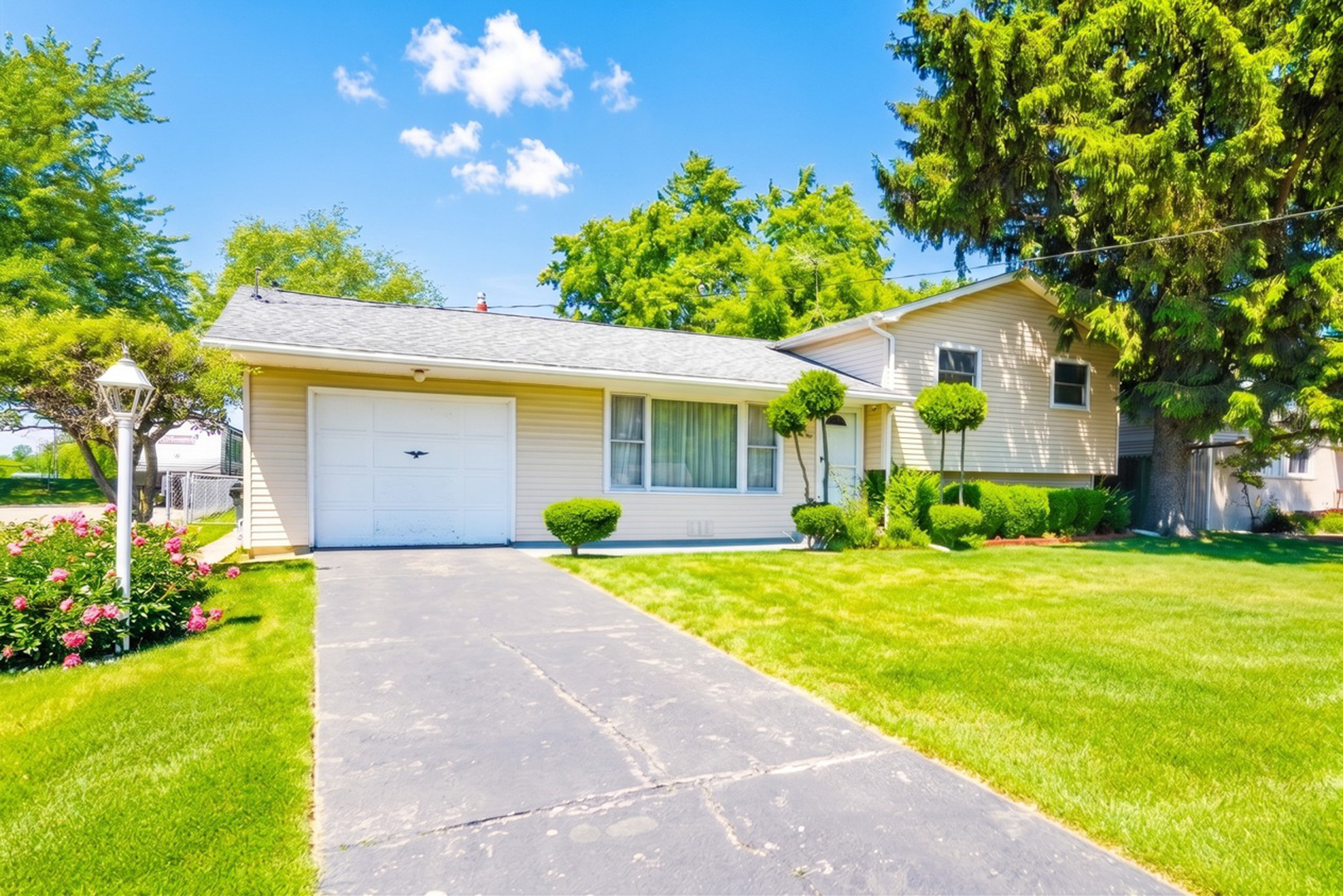 380 Barron Boulevard, Grayslake, IL 60030