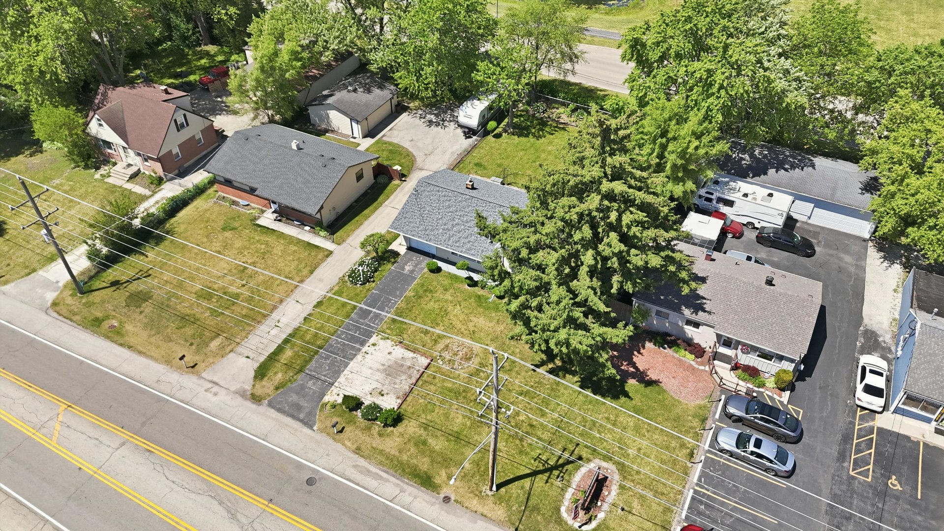 380 Barron Boulevard, Grayslake, IL 60030