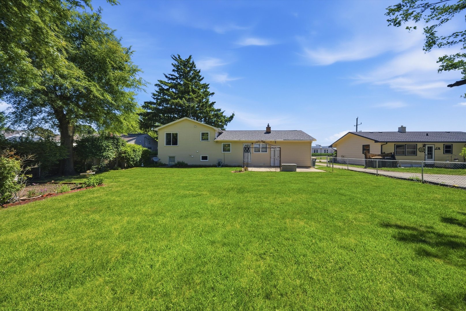 380 Barron Boulevard, Grayslake, IL 60030