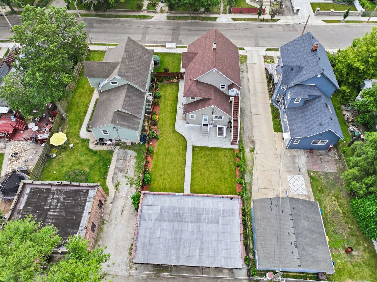 516 Garnsey Avenue, Joliet, IL 60432
