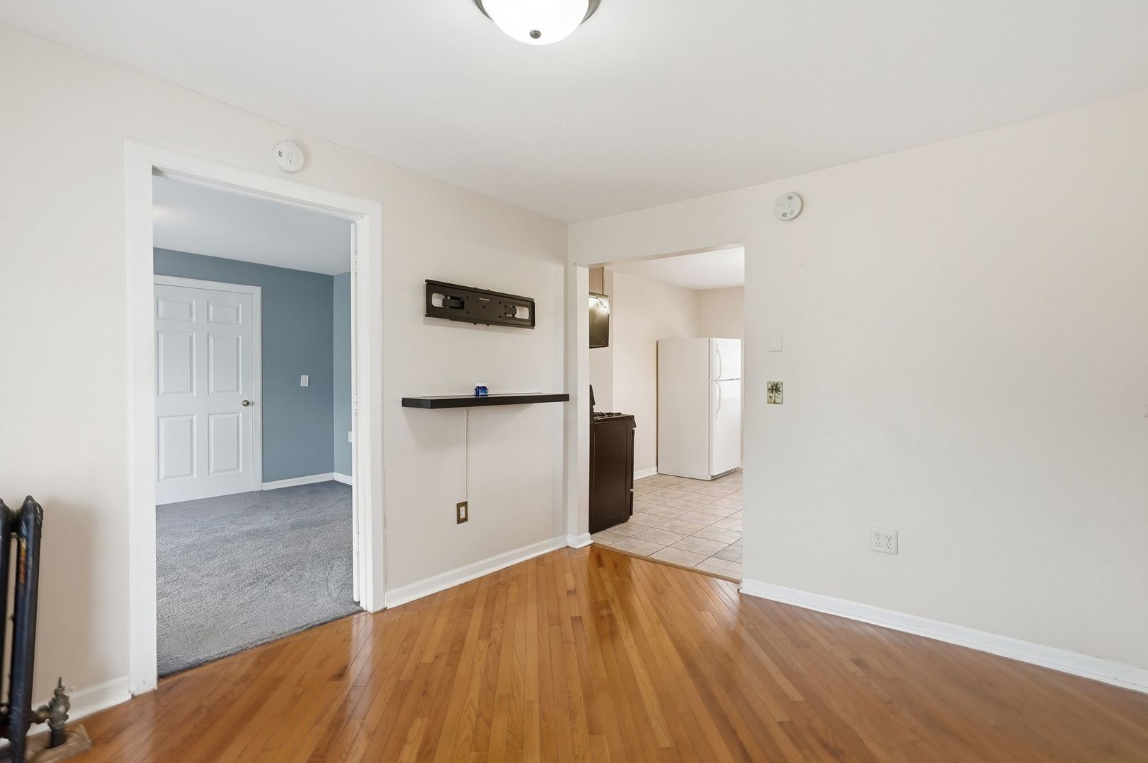 516 Garnsey Avenue, Joliet, IL 60432