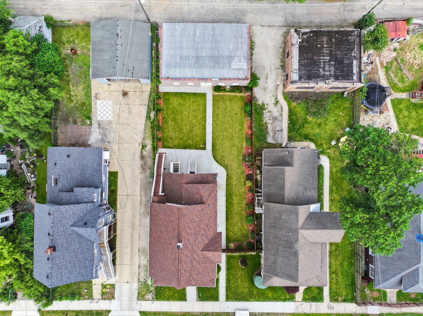 516 Garnsey Avenue, Joliet, IL 60432