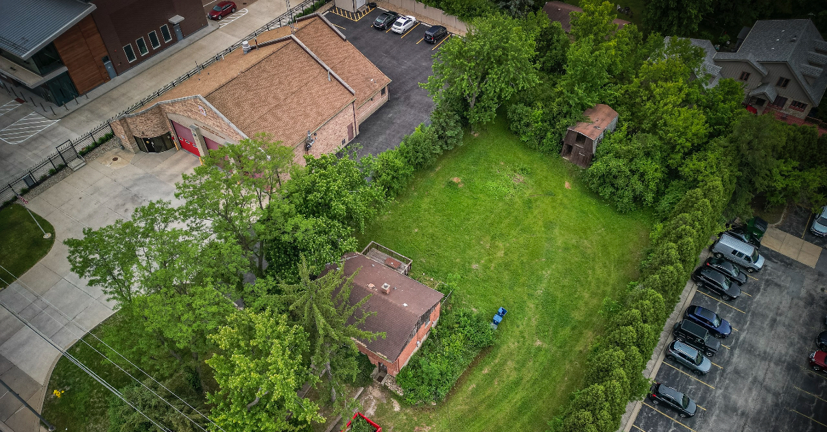 8919 W 95th Street, Palos Hills, IL 60465