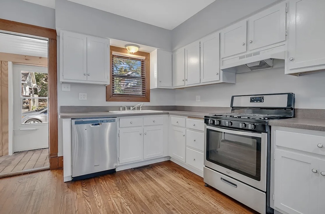2640 VERMONT Avenue #1, Blue Island, IL 60406