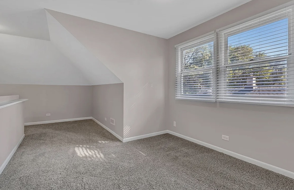 2640 VERMONT Avenue #1, Blue Island, IL 60406