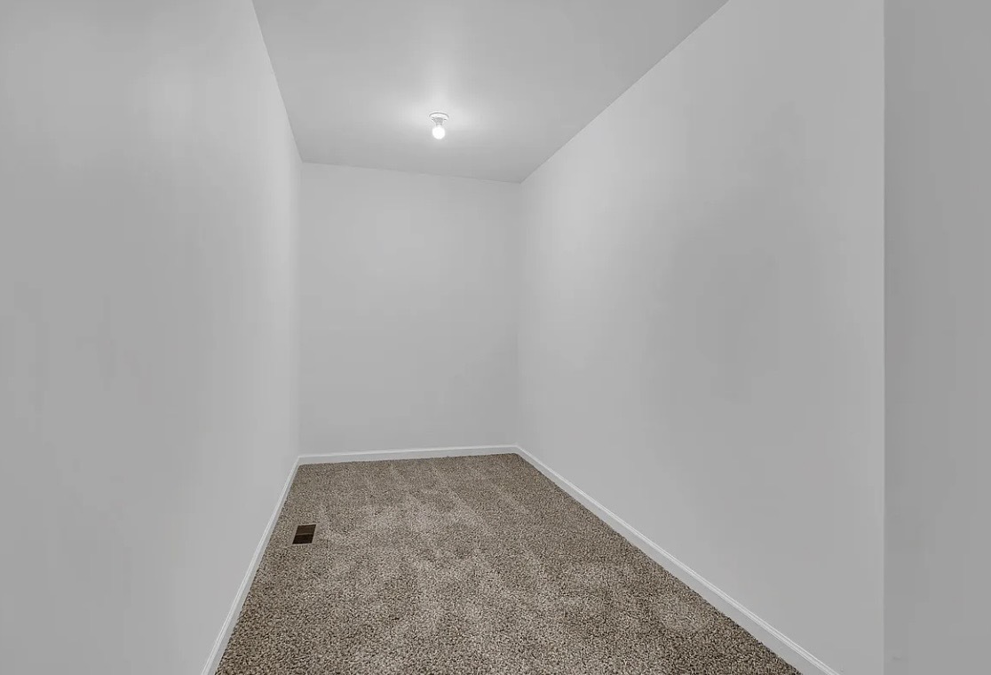 2640 VERMONT Avenue #1, Blue Island, IL 60406