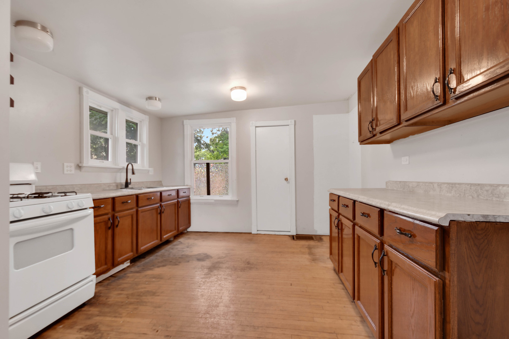 1408 E Washington Street, Joliet, IL 60433