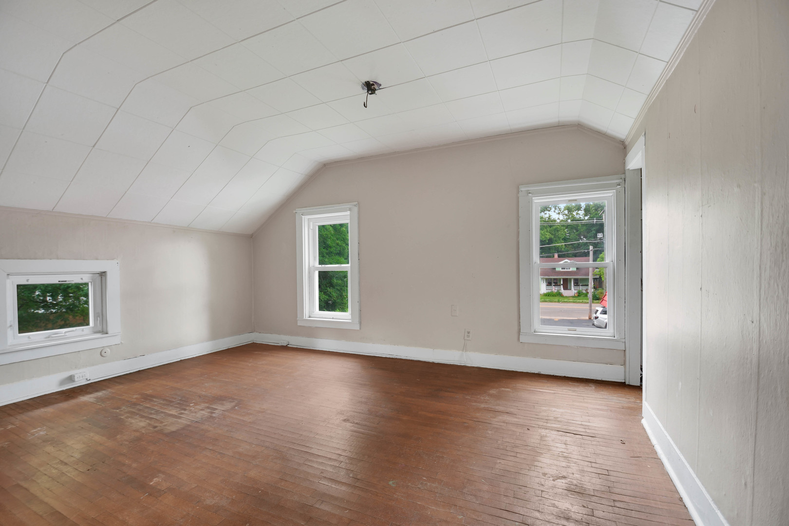 1408 E Washington Street, Joliet, IL 60433