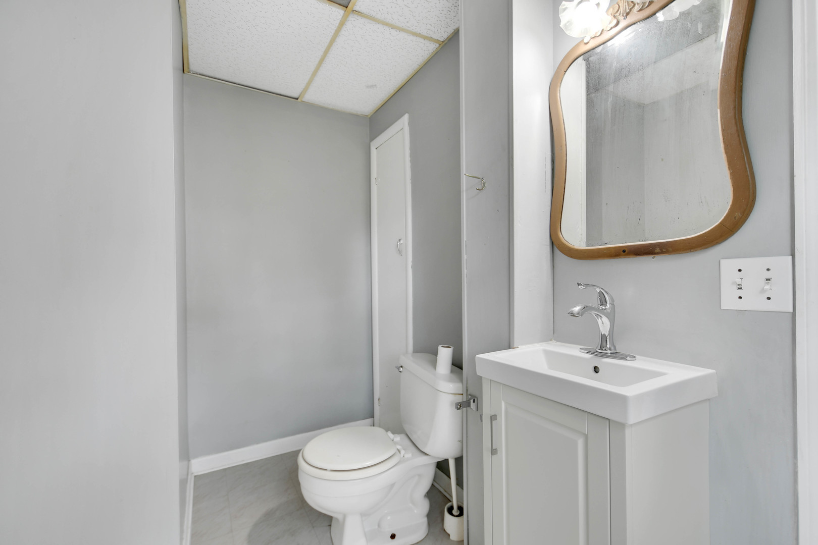 1408 E Washington Street, Joliet, IL 60433