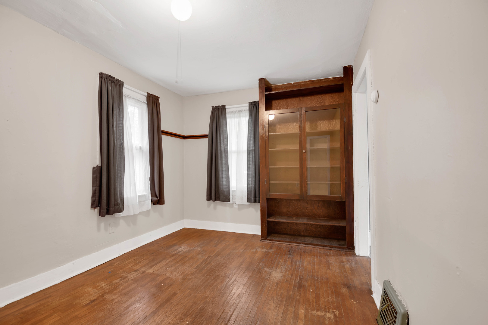 1408 E Washington Street, Joliet, IL 60433