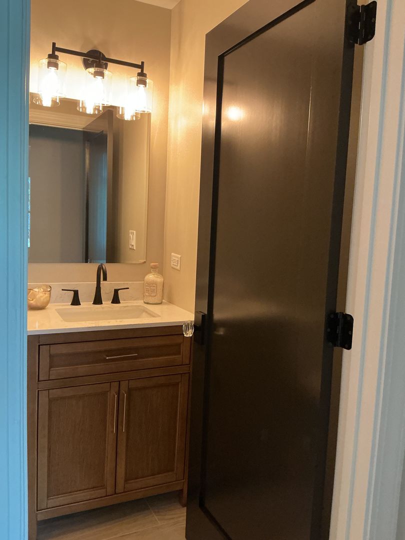 2229 Woodland Circle, Naperville, IL 60565