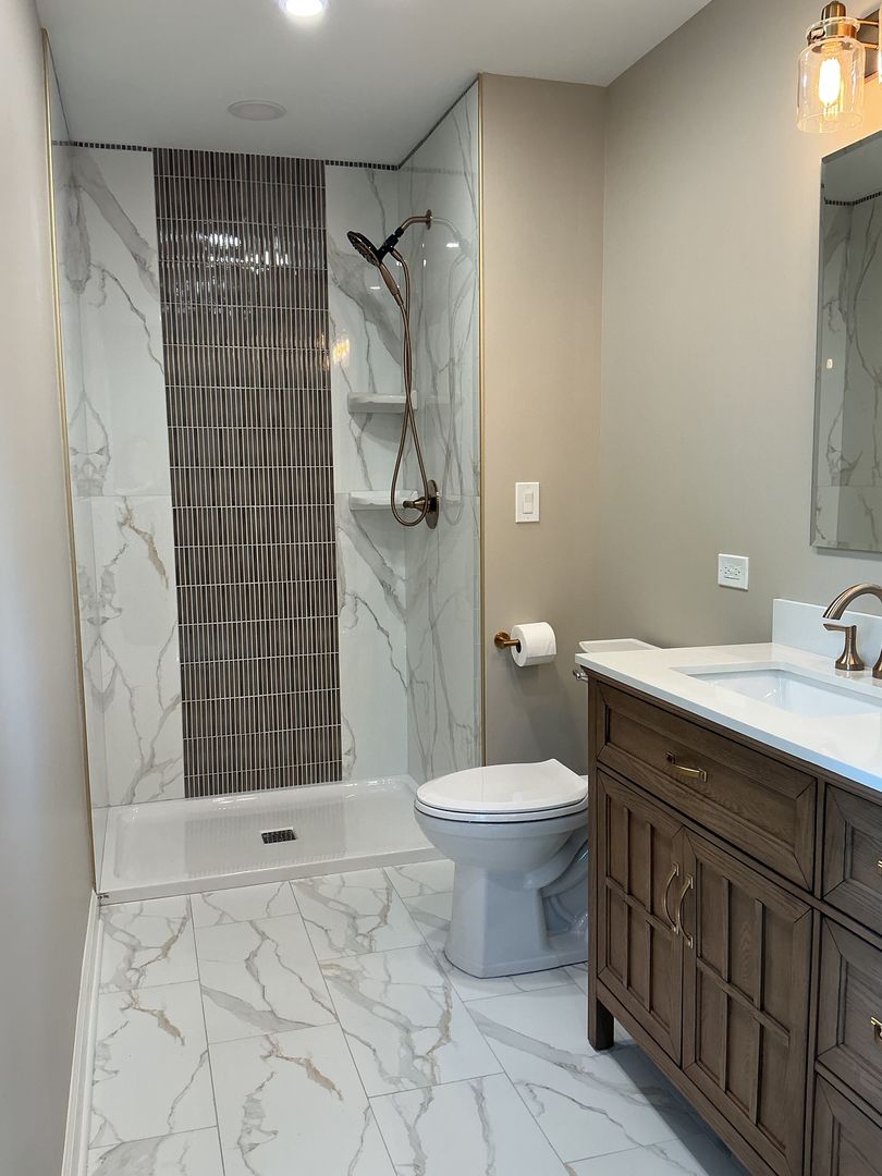 2229 Woodland Circle, Naperville, IL 60565