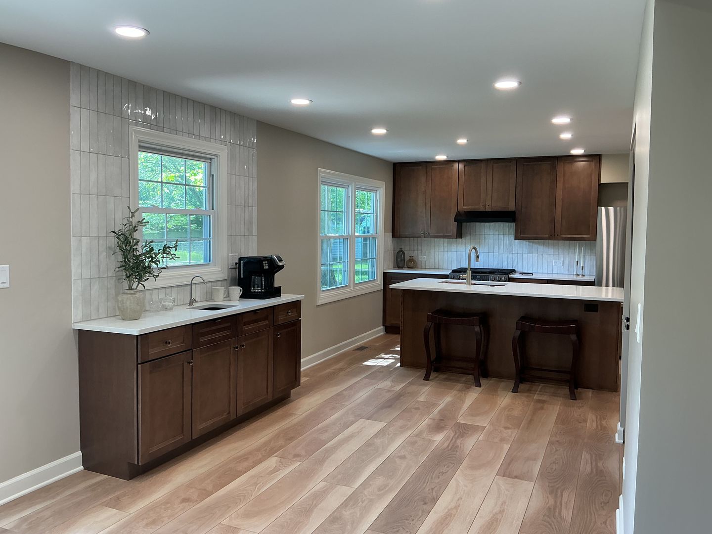 2229 Woodland Circle, Naperville, IL 60565